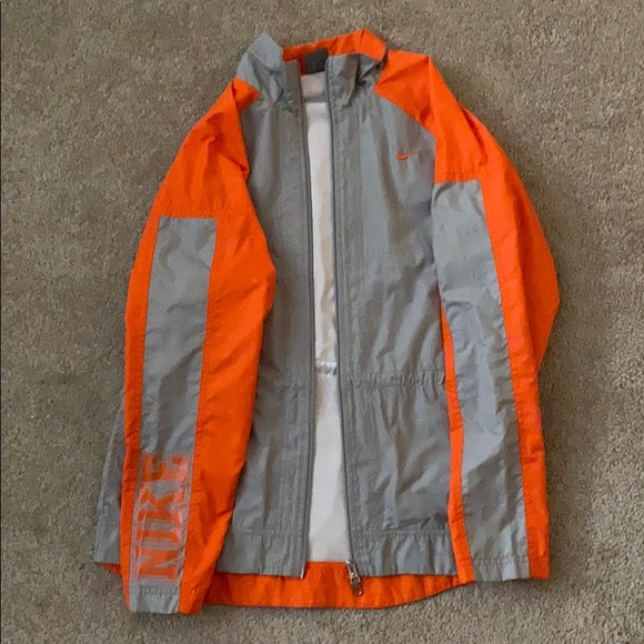 Nike Windbreaker - Picture 1 of 1